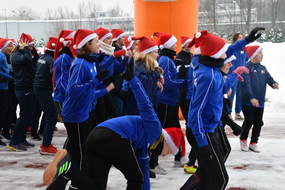 Rudzianie pobiegli w szczytnym celu. Za nami kolejna edycja Biegu Mikołajów! / fot. Jacek Knapik