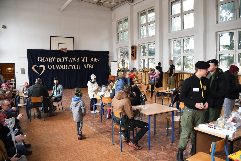 Za nami VI Charytatywny Bieg Otwartych Serc! Biegacze po raz kolejny udowodnili, że nie jest im obojętny los drugiego człowieka i wsparli finansowo podopiecznych Stowarzyszenia Otwarte Serca.

fot. Jacek Knapik
