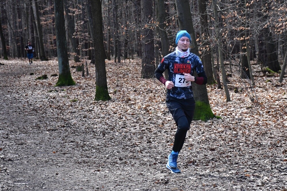 Miłośnicy aktywnego stylu życia znów pobiegli z rudzką wiewiórką. W sobotę na bieżni Szkoły Podstawowej Sportowej nr 15 oraz w halembskim lesie rozpoczął się kolejny cykl "Biegu Wiewiórki". 

fot. Jacek Knapik