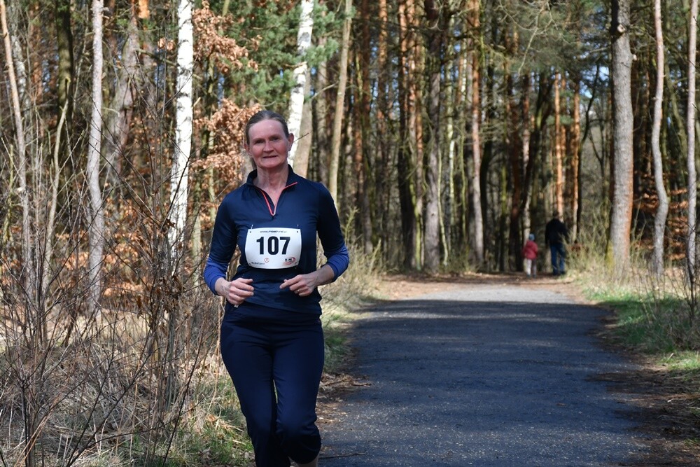 Miłośnicy aktywnego stylu życia znów pobiegli z rudzką wiewiórką. W sobotę na bieżni Szkoły Podstawowej Sportowej nr 15 oraz w halembskim lesie rozpoczął się kolejny cykl "Biegu Wiewiórki". 

fot. Jacek Knapik