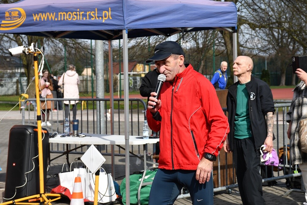 Na pierwszym w tym roku "Biegu Wiewiórki" stawiło się ponad 350 uczestników. / fot. Jacek Knapik