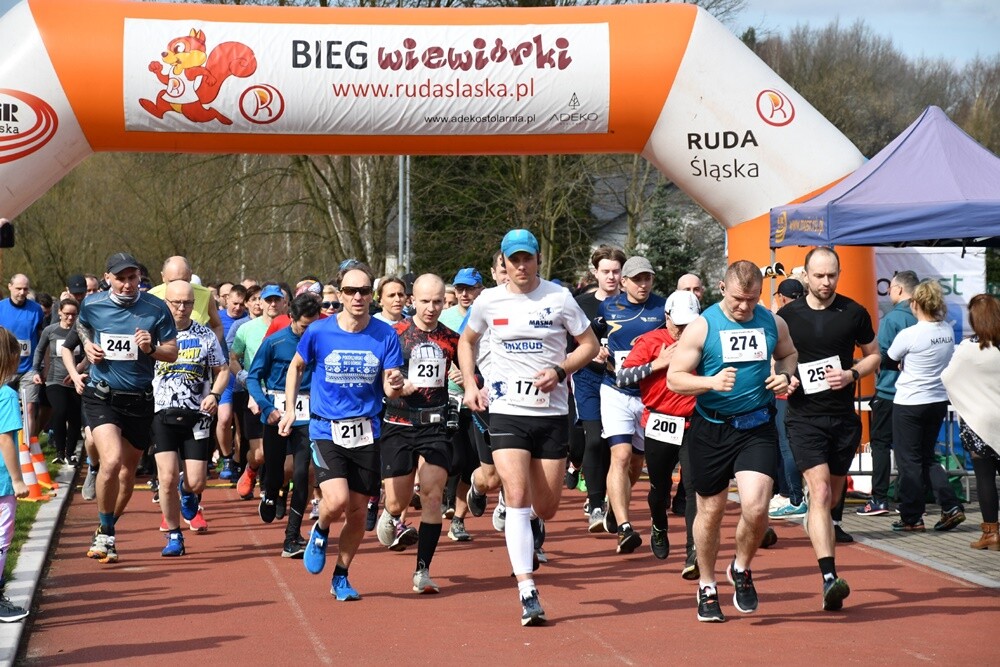 Na pierwszym w tym roku "Biegu Wiewiórki" stawiło się ponad 350 uczestników. / fot. Jacek Knapik