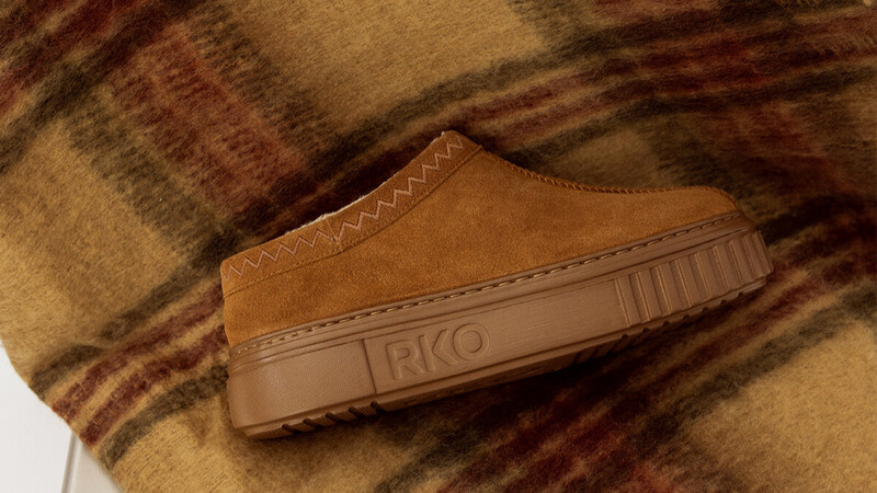 Buty damskie z wyprzedaży – najlepszy moment, by połączyć styl z oszczędnością