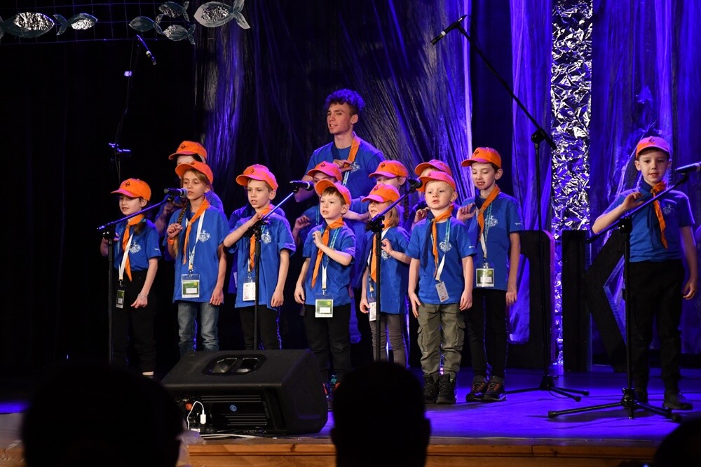 W żeglarskim klimacie przebiegła tegoroczna edycja Festiwalu Piosenki Harcerskiej i Turystycznej "Cmok Song". W miniony weekend prawie 400 uczestników po raz 29. zaprezentowało swoje wokalne i muzyczne talenty. 

fot. Jacek Knapik