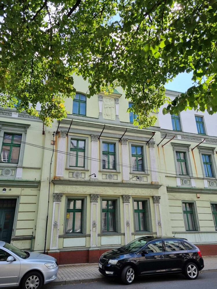 Na początku ubiegłego roku władze miasta poinformowały, że dawny budynek biblioteki centralnej w Wirku przejdzie gruntowny remont. Postanowiliśmy sprawdzić, na jakim etapie jest projekt.