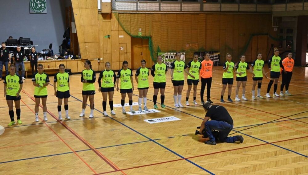 Derby Rudy Śląskiej w piłce ręcznej kobiet/fot. FB Michał Pierończyk