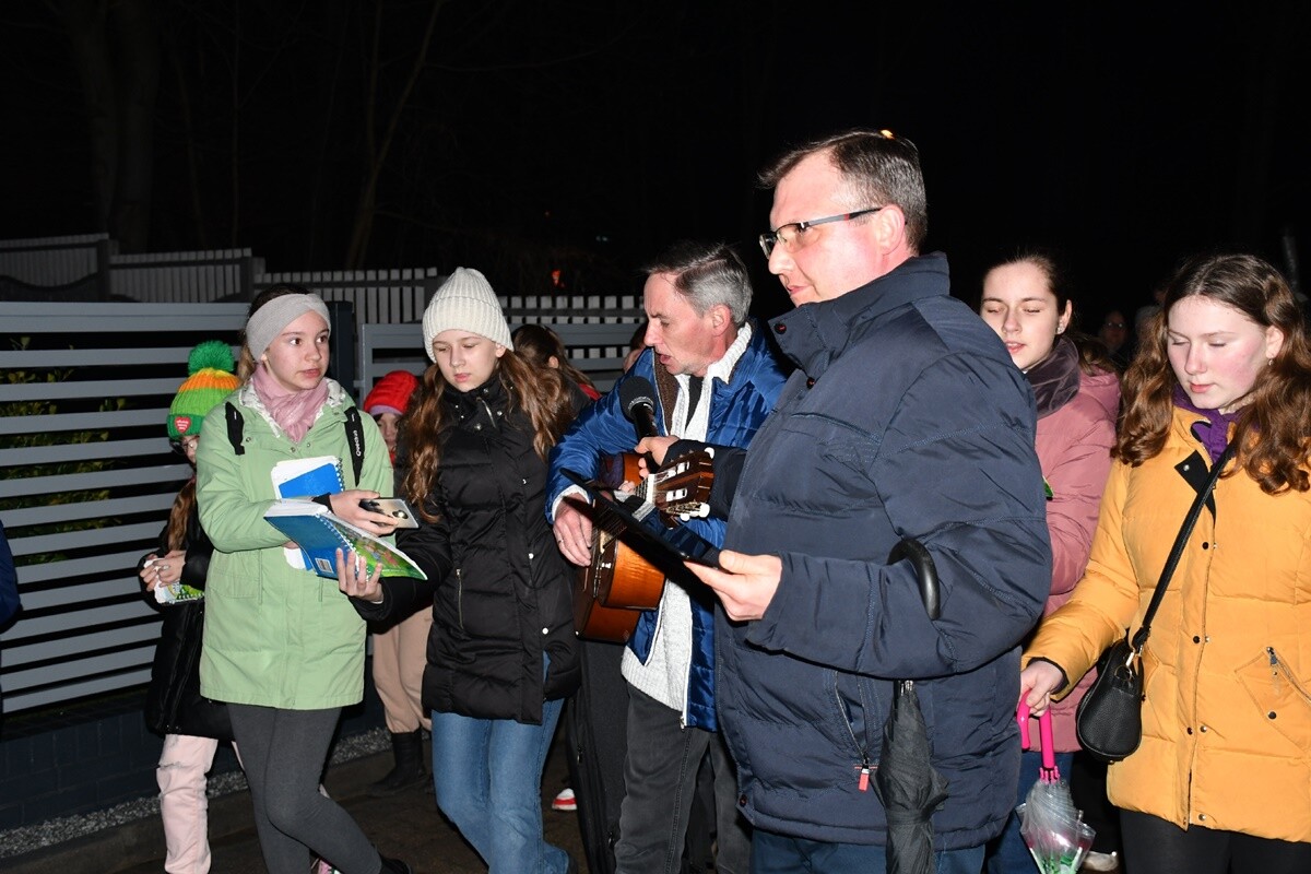 Droga Krzyżowa ulicami miasta. / fot. Jacek Knapik