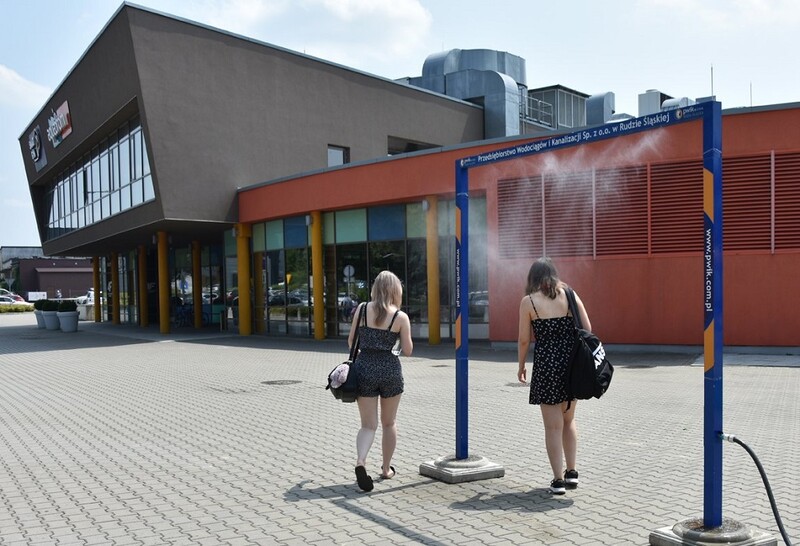 Dwie kurtyny wodne pojawiły się na ulicach Rudy Śląskiej