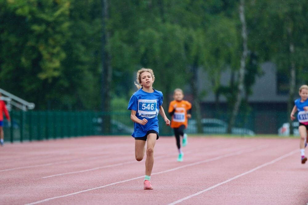 Mali sportowcy na start – za nami I tura Dziecięcej Ligi Lekkoatletycznej!/fot. FB Michał Pierończyk