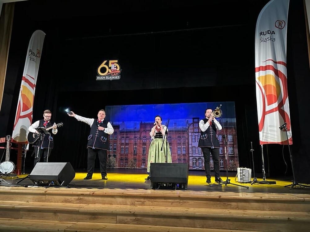 W sobotę, 20 stycznia w Domu Kultury w Bielszowicach muzycznie świętowano Dzień Babci i Dziadka. / fot. UM Ruda Śląska