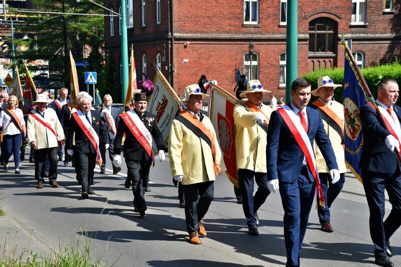 Dzień Hutnika w Rudzie Śląskiej! Za nami tradycyjny przemarsz ulicami miasta [FOTORELACJA]