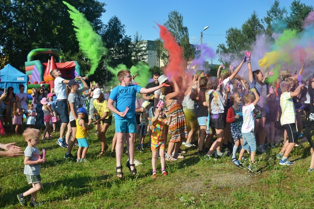 9 lipca w Rudzie Śląskiej odbył się Dzień Kolorów - Holi Day. / fot. Jacek Knapik