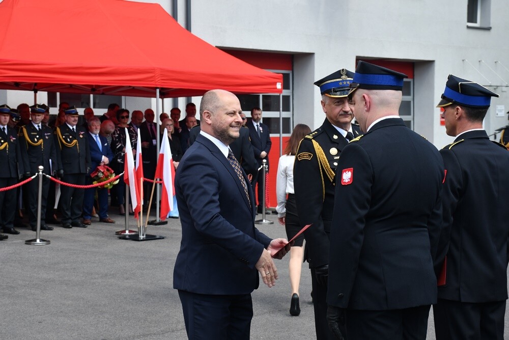 W środę, 10 maja przed siedzibą Komendy Miejskiej Państwowej Straży Pożarnej w Rudzie Śląskiej odbyły się uroczyste Obchody Dnia Strażaka. 

fot. Jacek Knapik