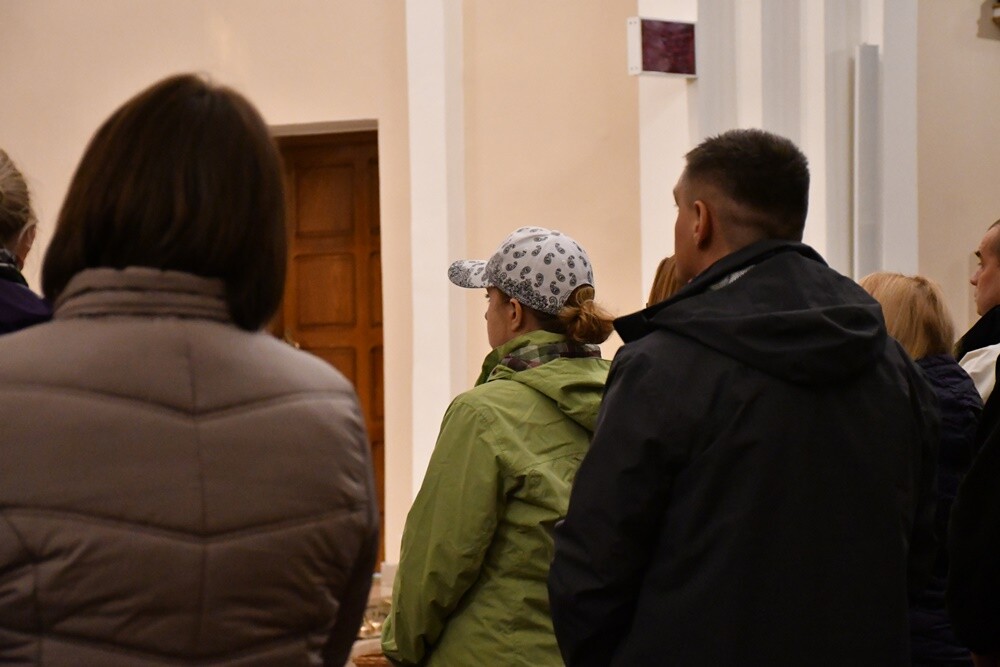 W piątek w Rudzie Śląskiej odbyła się Ekstremalna Droga Krzyżowa. Uczestnicy mieli do pokonania nocą 40 lub 30-kilometrową trasę prowadzącą przez różne dzielnice naszego miasta.

fot. Jacek Knapik