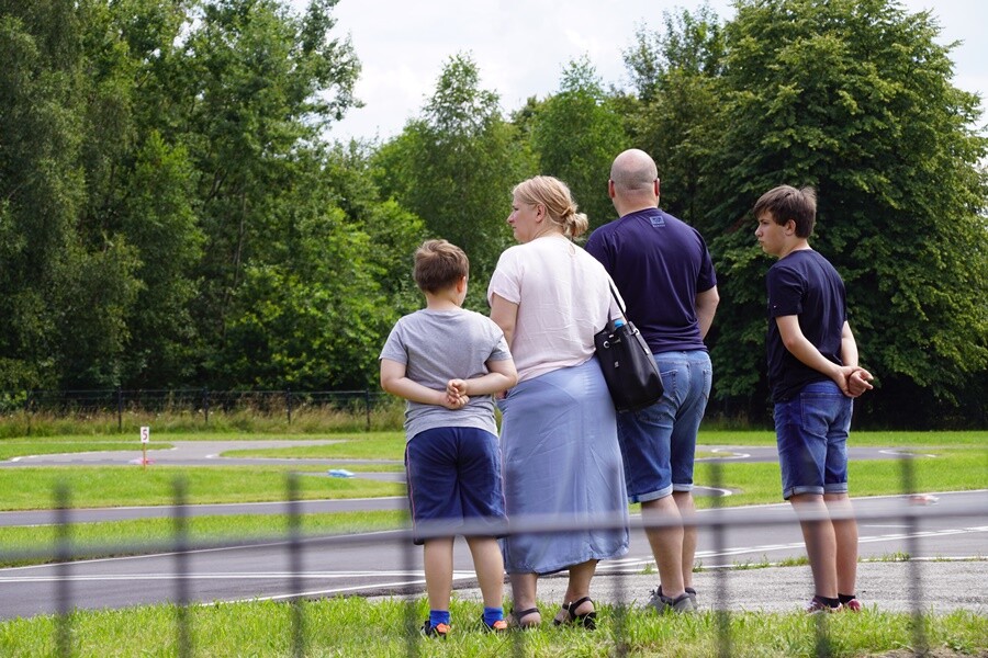 Eliminacje Mistrzostw Polski modeli samochodów zdalnie sterowanych ON- ROAD odbyły się w weekend w Rudzie Śląskiej - Wirku.