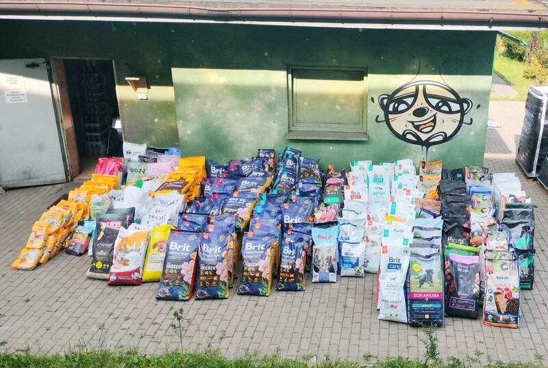 „Fauna” dziękuje hojnym darczyńcom za zapasy karmy!