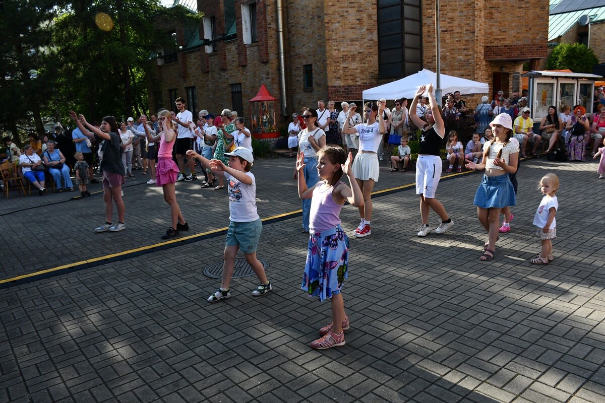 Festyn parafialny przy kościele pw. św. Piusa X.