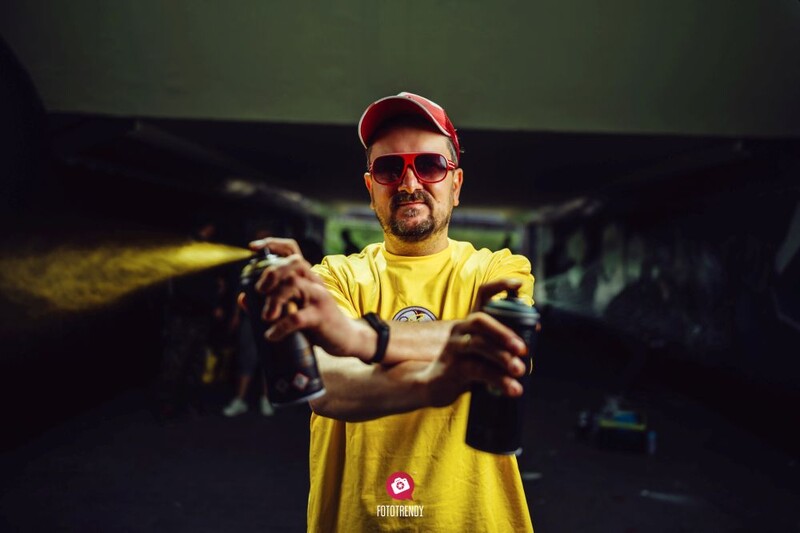 „Graffiti i Street Art są wandalizmem i sztuką jednocześnie” – rozmowa z Frankiem Myszą