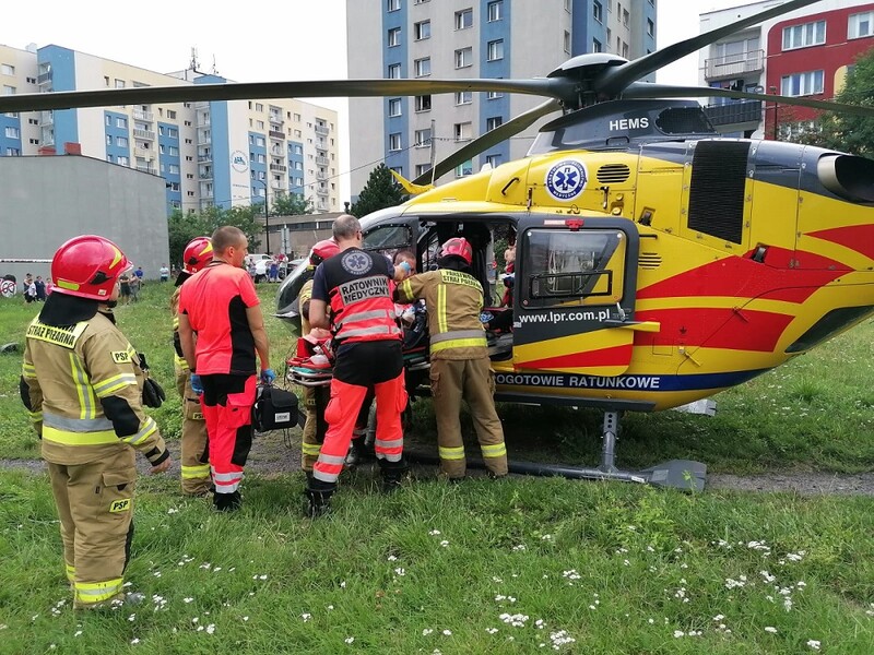 Groźny wypadek w Kochłowicach! Poszkodowany 42-latek zabrany śmigłowcem LPR do szpitala
