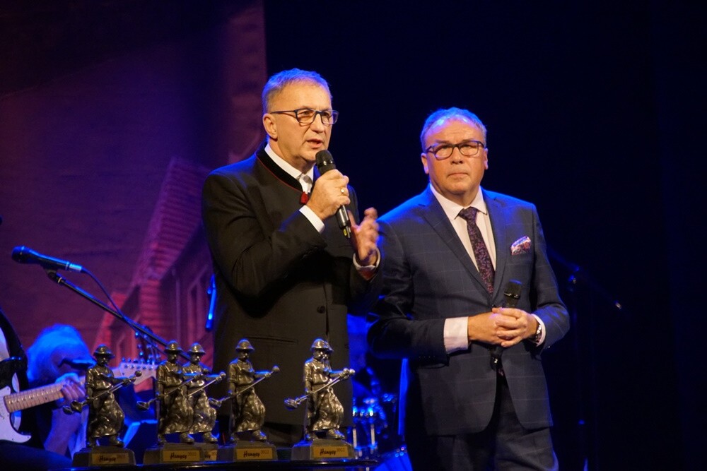 Już po raz 26. wybitni Ślązacy oraz osoby spoza Śląska za swoją działalność i pracę na rzecz regionu zostali nagrodzeni statuetką „Hanysa”.