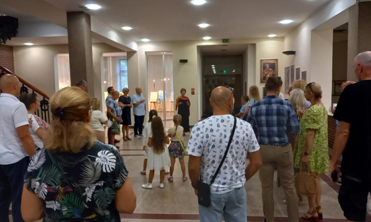 Nowa wystawa w Galerii Fryna to spotkanie z kolorem i emocją / fot. ŚTI