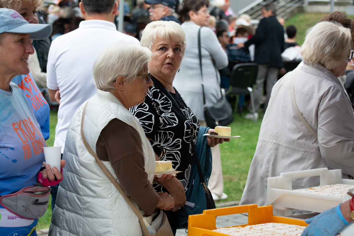 Seniorzy bawili się na całego w Nowym Bytomiu! Tak wyglądała Rudzka Senioriada [ZDJĘCIA] / fot. Marek i Krzysztof Faber