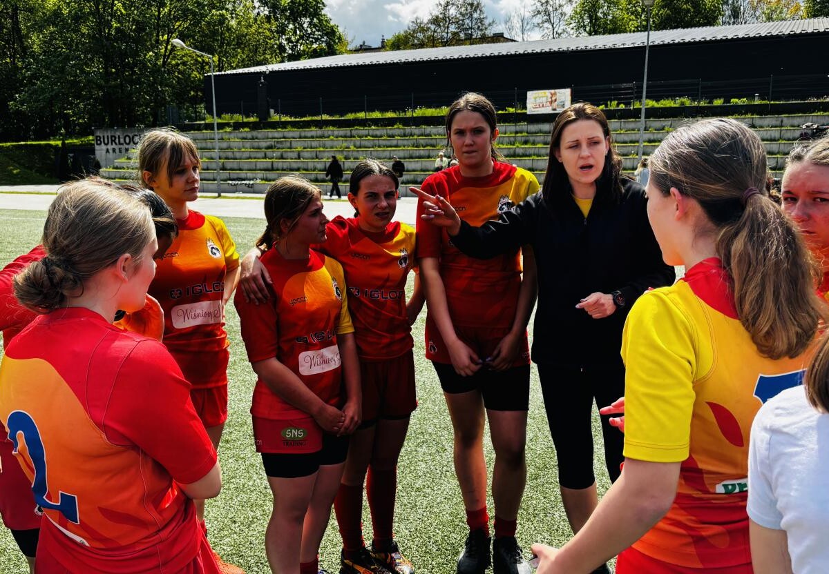 Rudzkie rugbistki do lat 16 (kadetki) zajęły 4 miejsce w rozgrywanym w sobotę IV turnieju Mistrzostw Polski Kobiet Rugby 7 U16 / fot. K. S. RUGBY Ruda Śląska