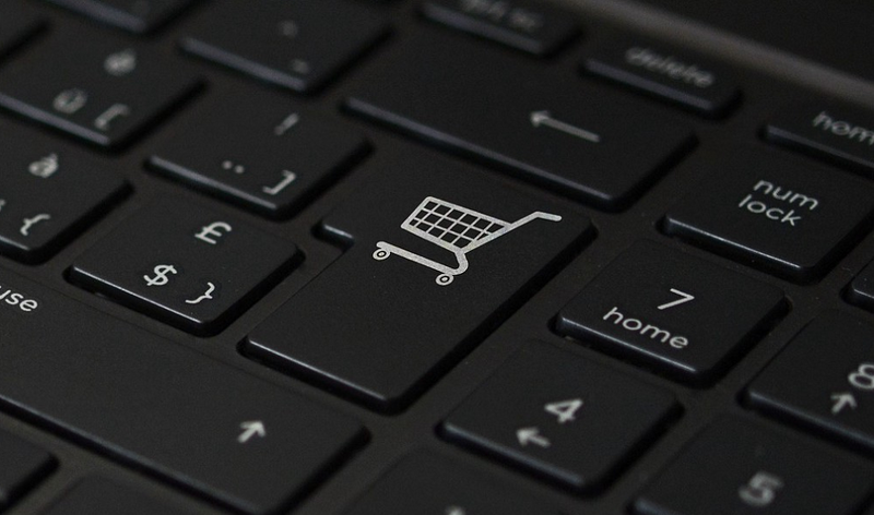 Jak nie dać się oszukać w Internecie? Poznaj podstawowe zasady