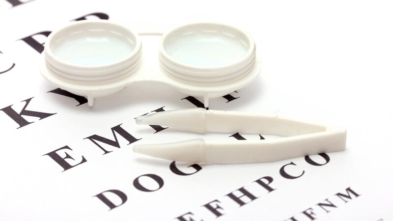 Jakie soczewki kontaktowe wybrać na początek?