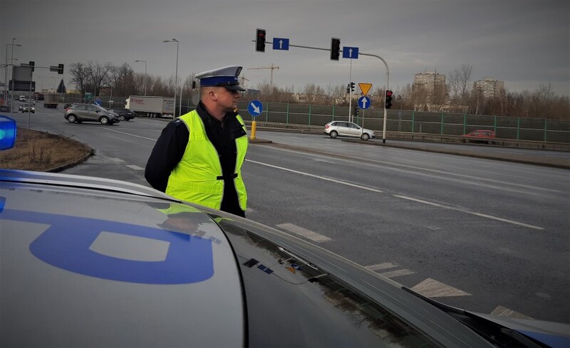 Jeden z sądowym zakazem, a drugi z cofniętymi uprawnieniami