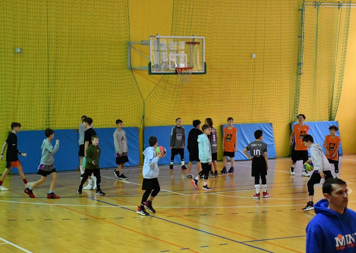 Wczoraj, 20 stycznia w sali gimnastycznej Szkoły Podstawowej nr 14 w Rudzie Śląskiej odbyła się druga edycja Jr. NBA Projekt Basket League.