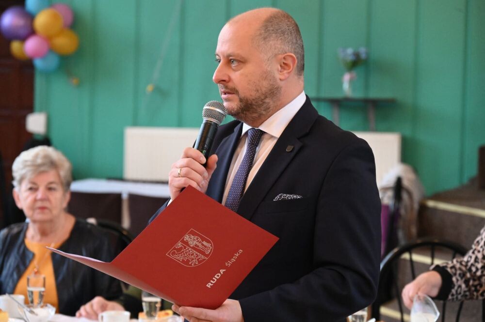 Jubileusze seniorów w siedzibie chóru "Słowiczek"/fot. FB Michał Pierończyk