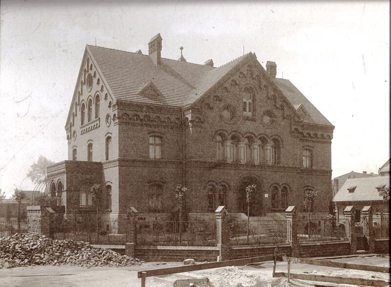 Karty historii: parafia Michała Archanioła na Orzegowie cz.1