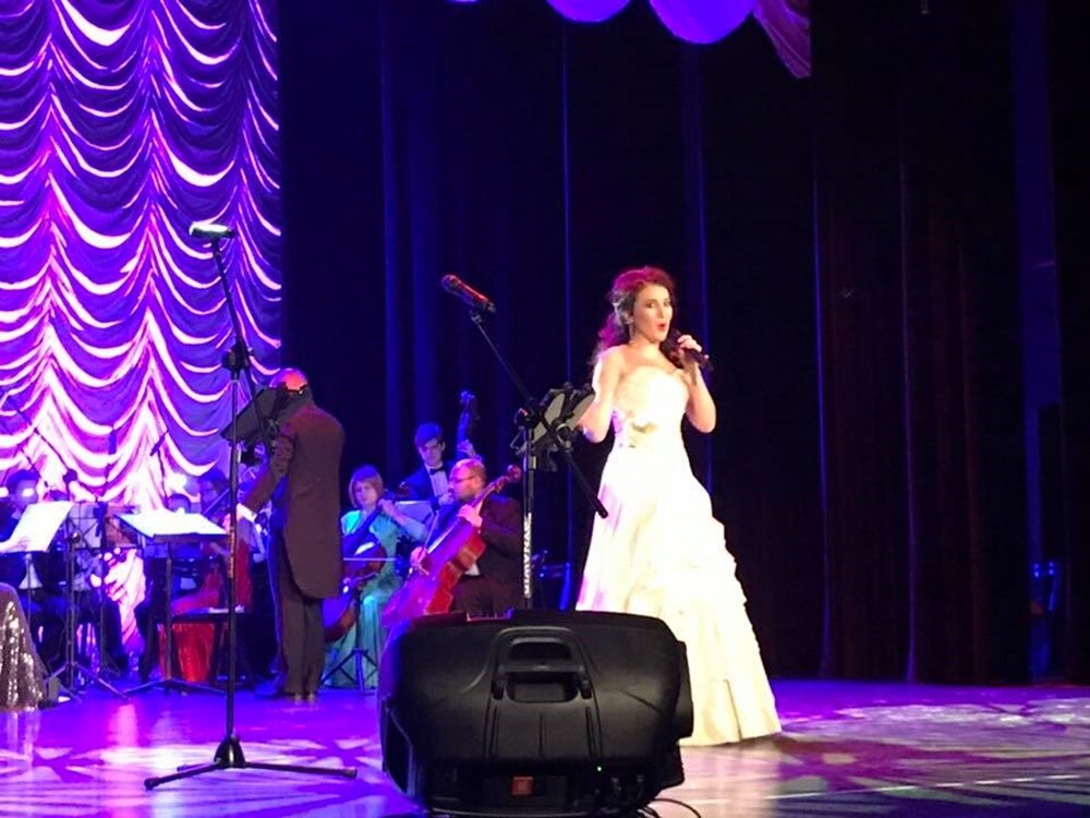 Koncert noworoczny w Miejskim Centrum Kultury to już tradycja. W sobotę po raz kolejny rudzianie muzycznie powitali nowy rok. Na scenie wystąpili soliści, Royal Vienna Ochestra, a także balet. Na sali widowiskowej zabrzmiały znane hity musicalowe, a także muzyka filmowa.
