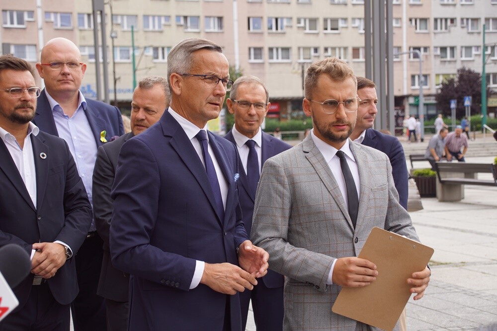 1 sierpnia na nowobytomskim rynku, Krzysztof Mejer zwołał konferencję prasową, podczas której, wielu śląskich samorządowców poparło jego kandydaturę na funkcję prezydenta Rudy Śląskiej.