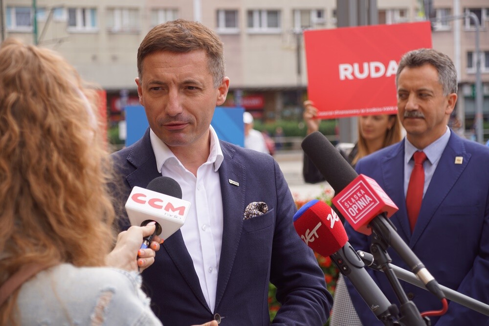 1 sierpnia na nowobytomskim rynku, Krzysztof Mejer zwołał konferencję prasową, podczas której, wielu śląskich samorządowców poparło jego kandydaturę na funkcję prezydenta Rudy Śląskiej.