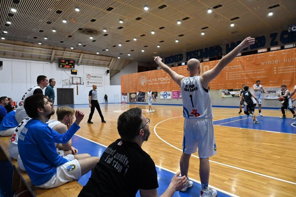 Galeria zdjęć ze zwycięskiego meczu K.S. Pogoń z MUKS Sari Żory/fot. FB Michał Pierończyk