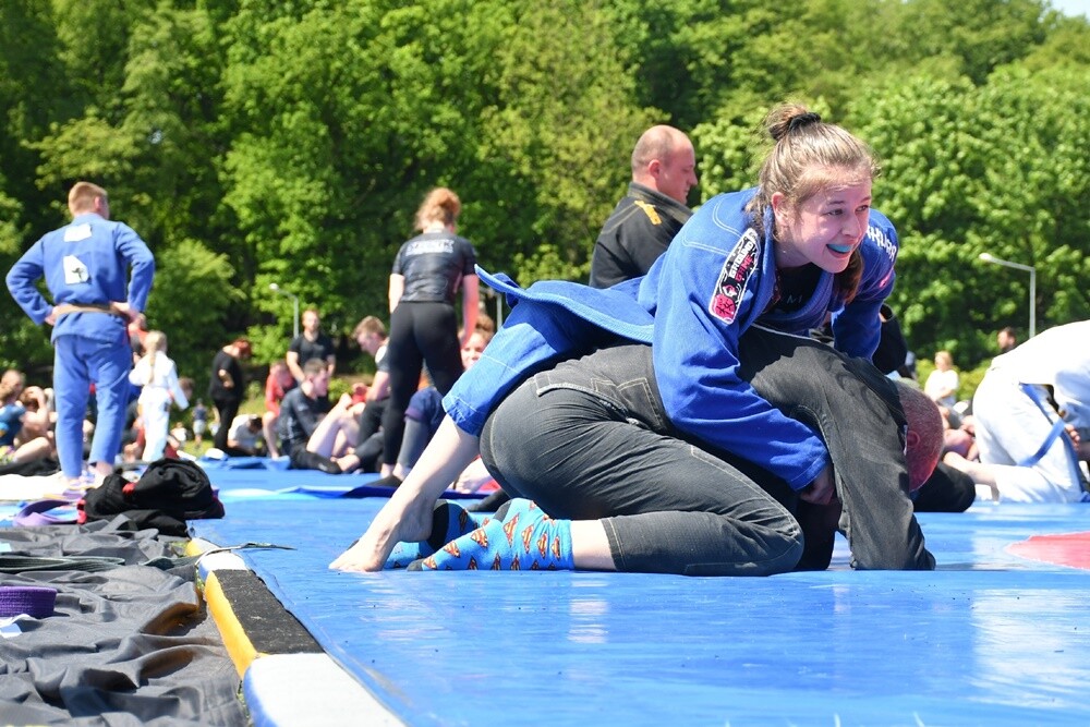 Wczoraj na rudzkiej Burloch Arenie odbyła się szósta edycja, największego w Polsce wydarzenia dla miłośników Brazylijskiego Jiu Jitsu - "Kulanie na lufcie".

fot. Jacek Knapik