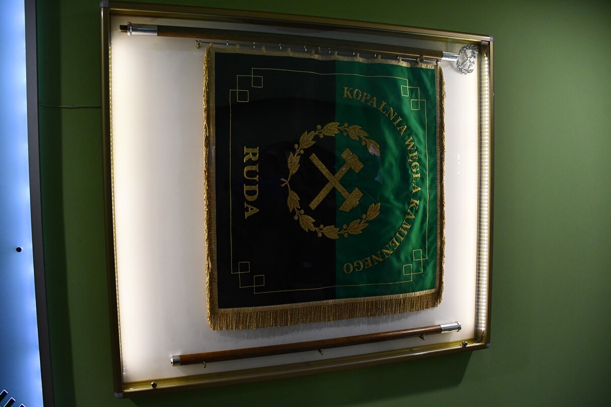 Z okazji zbliżającej się Barbórki, na naszym portalu prezentujemy galerię zdjęć z KWK Ruda Ruchu Bielszowice, wykonanych podczas wyjątkowej akcji zorganizowanej przez posła Łukasza Ściebiorowskiego. / fot. Karolina Bauszek-Żurek