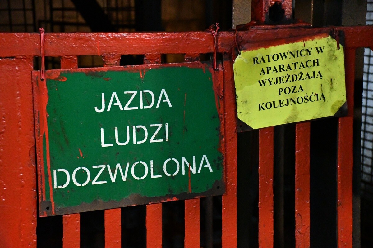 Z okazji zbliżającej się Barbórki, na naszym portalu prezentujemy galerię zdjęć z KWK Ruda Ruchu Bielszowice, wykonanych podczas wyjątkowej akcji zorganizowanej przez posła Łukasza Ściebiorowskiego. / fot. Karolina Bauszek-Żurek