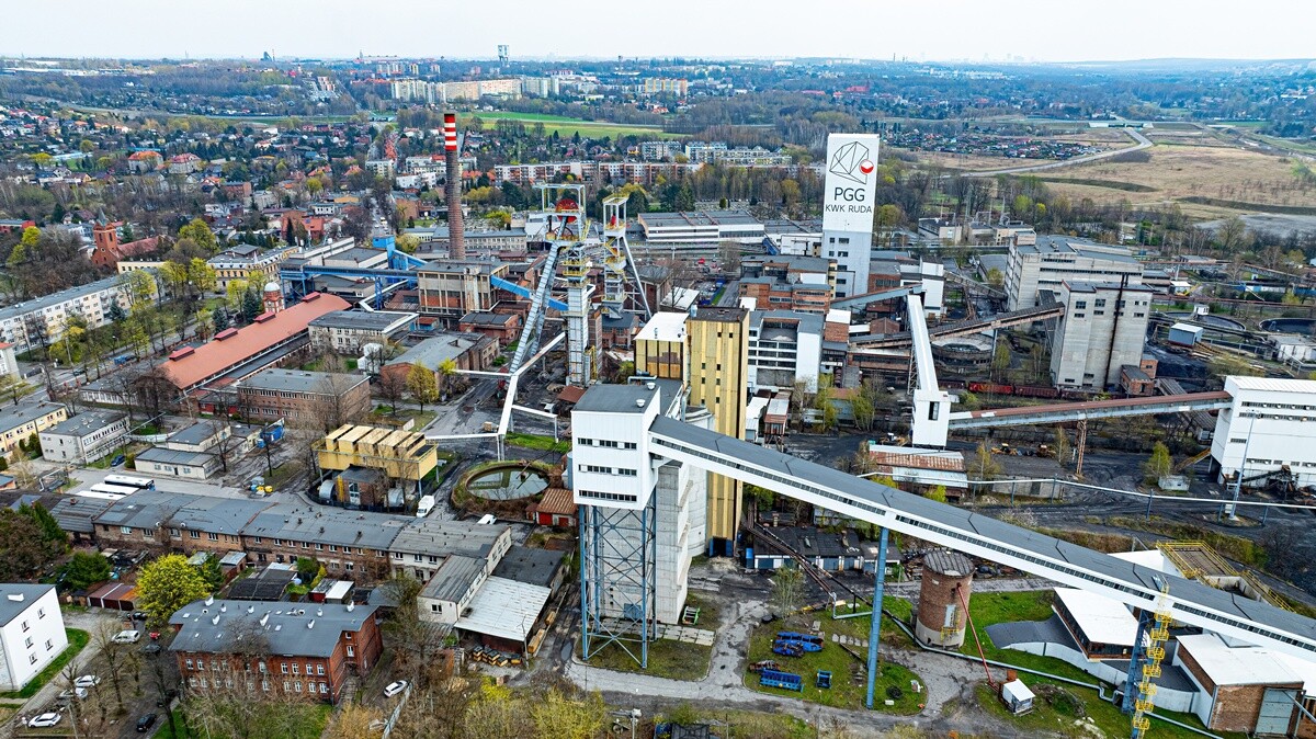 Z okazji zbliżającej się Barbórki, na naszym portalu prezentujemy galerię zdjęć z KWK Ruda Ruchu Bielszowice, wykonanych podczas wyjątkowej akcji zorganizowanej przez posła Łukasza Ściebiorowskiego. / fot. Krzysztof Faber