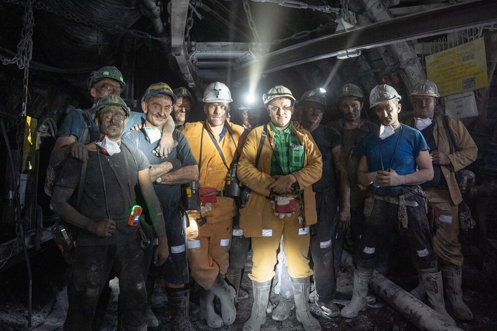 Lukas Podolski odwiedził Ruch Bielszowice w Rudzie Śląskiej. / fot. Bartek Perek / Górnik Zabrze S.A.