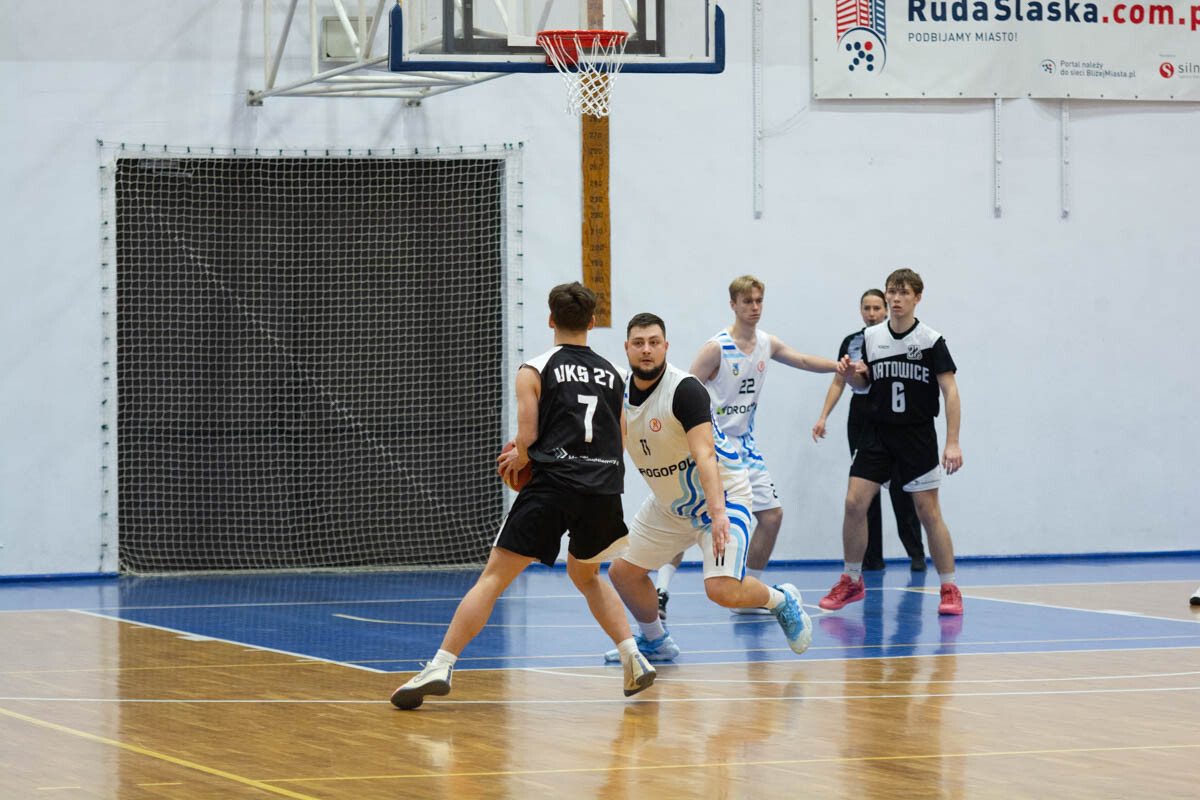 Za nami ostatni mecz rundy zasadniczej 3-ligowców. Wygrywa K.S. Pogoń Ruda Śląska! / fot. Marek Faber