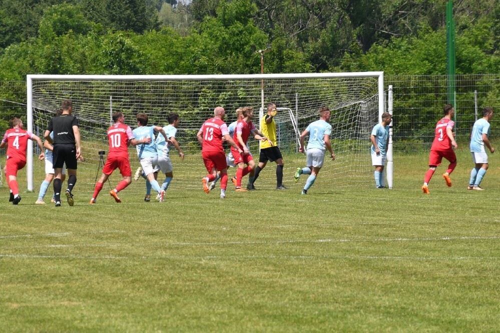 Za nami mecz Slavia Ruda Śląska vs. MKS Siemianowiczanka. Awans drużyny z Rudy Śląskiej!  / fot. Jacek Knapik