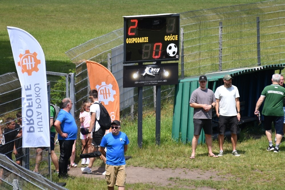 Za nami mecz Slavia Ruda Śląska vs. MKS Siemianowiczanka. Awans drużyny z Rudy Śląskiej! / fot. Jacek Knapik