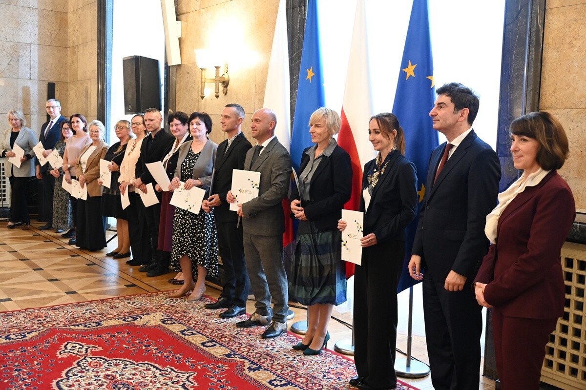 W Sali Marmurowej Śląskiego Urzędu Wojewódzkiego 17 października odbyła się uroczystość wręczenia Medali Komisji Edukacji Narodowej oraz nagród Śląskiego Kuratora Oświaty.