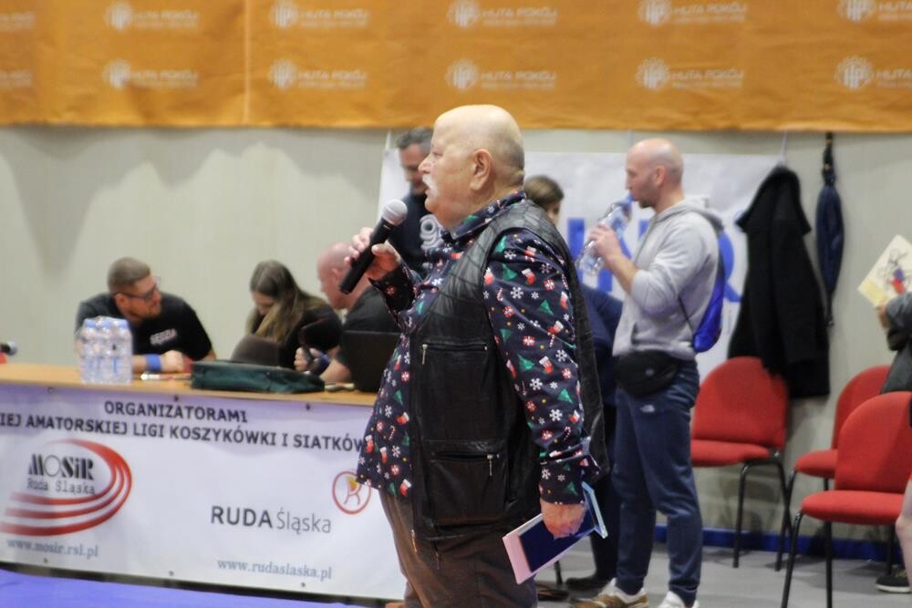 Młodzi zapaśnicy sprawdzili swoje siły na zapaśniczych matach! W hali Miejskiego Ośrodka Sportu i Rekreacji w Nowym Bytomiu odbył się Międzynarodowy Turniej Zapaśniczy im. Ryszarda Dworoka, którego organizatorem jest Klub Sportowy "Pogoń" Ruda Śląska.