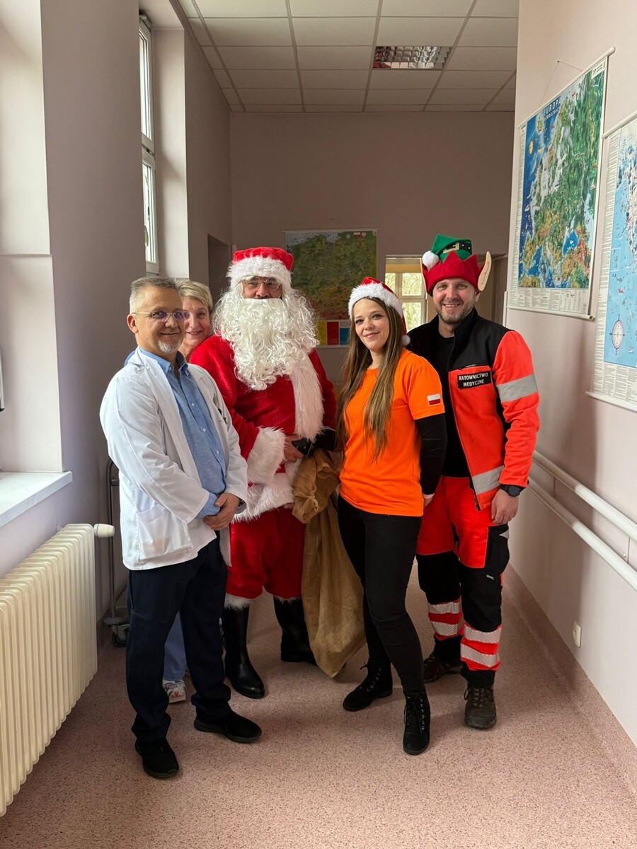 Mikołaj w Szpitalu Miejskim w Rudzie Śląskiej. / fot. Szpital Miejski w Rudzie Śląskiej