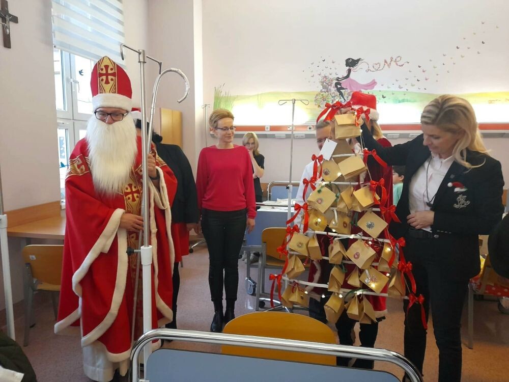 Mikołaj odwiedził Szpital Miejski/fot. Szpital Miejski w Rudzie Śląskiej