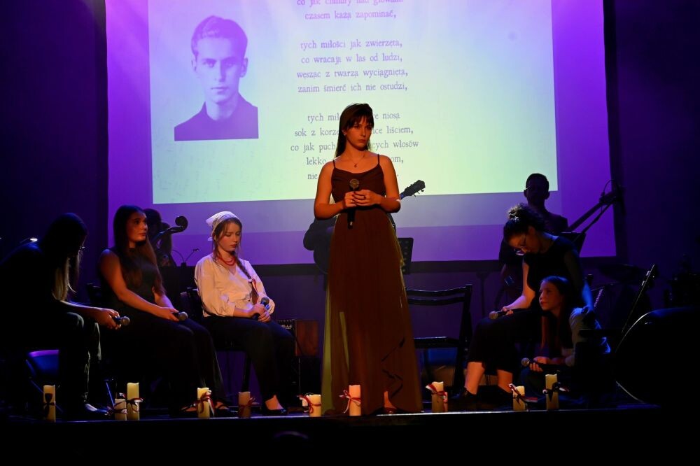 "Modlitwy dziewczyńskie” - wzruszający koncert z okazji Święta Niepodległości/fot. FB Michał Pierończyk